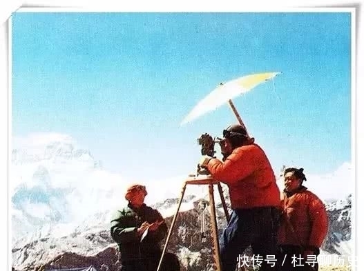 中国登山队队员如何饮冰卧雪，收获大量珍贵标本？