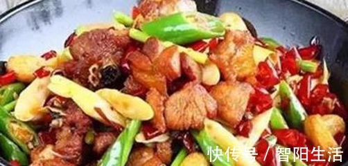 辣酱|美食看看白菜渍物，辣酱拌牛肉，干锅鸡，蚝油双菇的做法