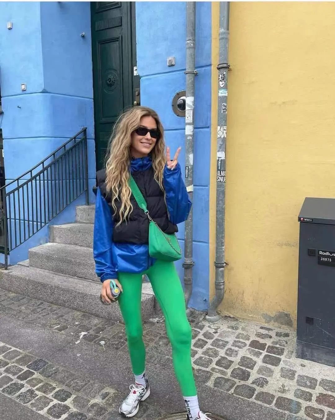 腿形|不同腿型的女孩，如何挑到适合自己的裤子？