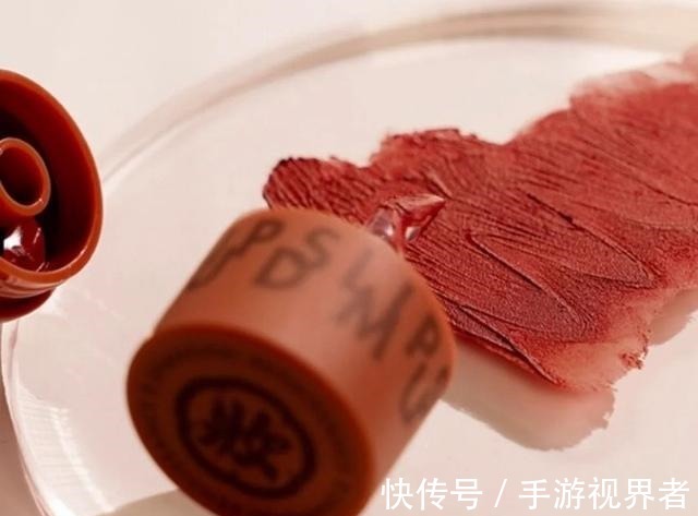 质地 选“口红”是一门学问，从这3方面着手不会错，你选对了吗！