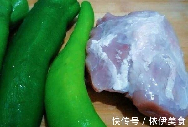 羸瘦者|再炒猪肉，千万别直接下锅，多加“这1步”，肉不硬，香嫩更美味