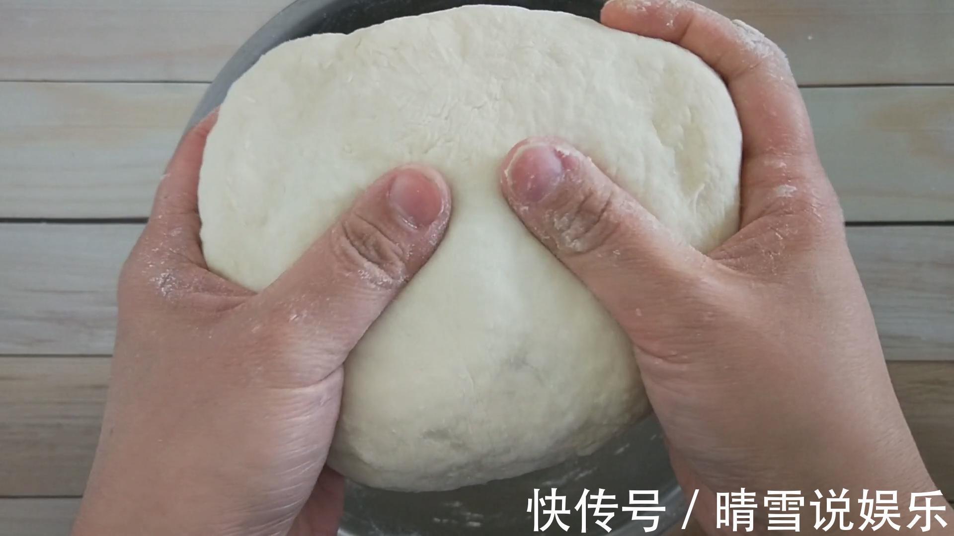 面粉的神奇做法,往锅里一扔,个个鼓大泡,酥脆空心,真是太香了