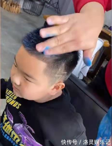 理发师|萌娃大闹理发店，“我要的是闪电不是2”，说出了多少人的心里话