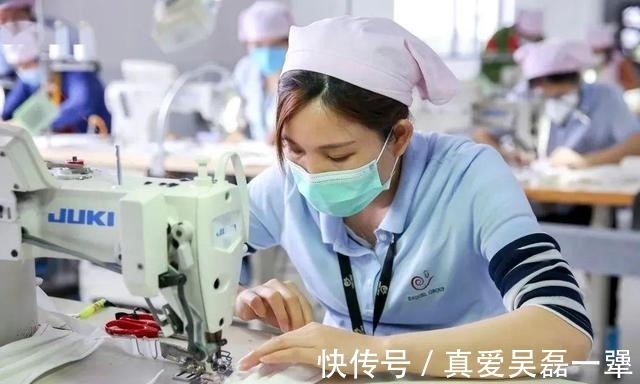 实体店|实体店一件衣服500元，电商却只卖几十块？内幕被揭开，你还买吗