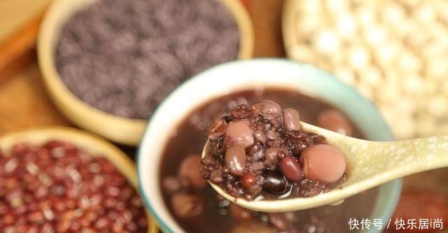 自来水煮粥更好吃煮粥粘稠，加水是关键