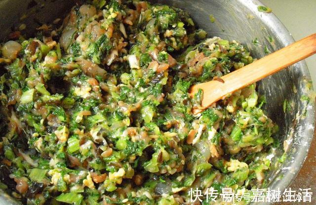 韭菜饺子馅|调韭菜馅，10个人7个错，多加这一步，韭菜又绿又脆不出水，真香