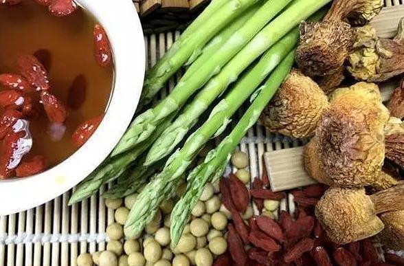 芦笋|不瞒你说脑供血不足其实很好解决，常吃2物少做3事，血管畅通