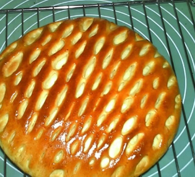 猕猴桃果酱面包,烘烤成金黄,看起来效果也还算不错