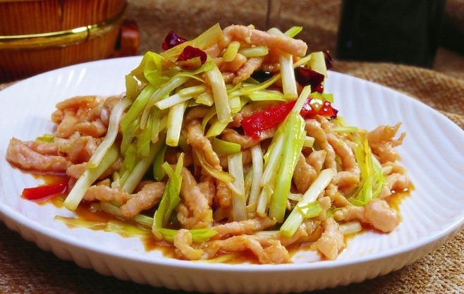 韭黄|秋天来到,3种蔬菜再穷不放过,腰不疼腿不酸了,视力也变好了