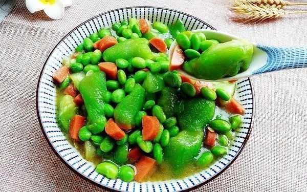 分享丝瓜的6种家常做法，清淡爽口味道好极了～