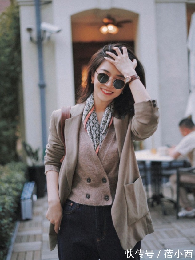 早秋|早秋最chic的穿搭法!“西装+衬衫”,简约百搭不挑人,建议收藏