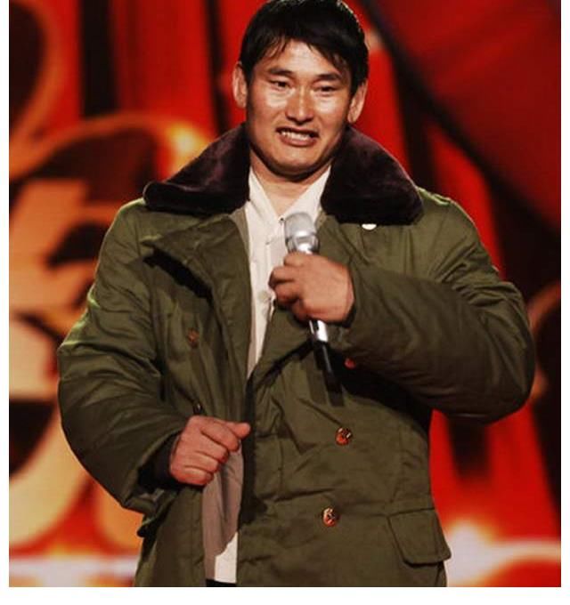 众叛亲离|“众叛亲离”的大衣哥：他的结局，早在10年前就已经注定了