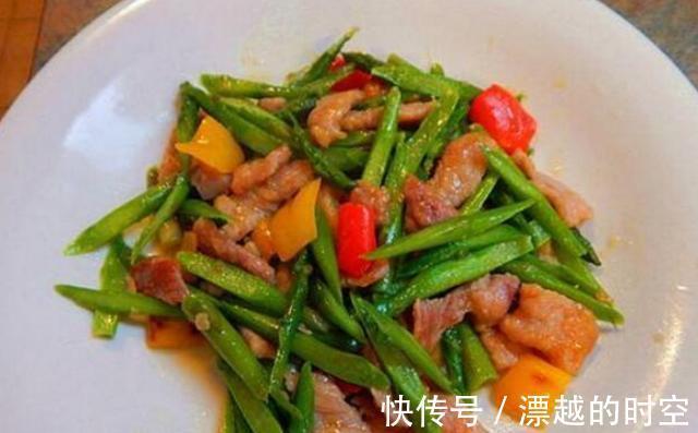 美食推荐芦笋炒肉,香辣豆瓣虾,红酒洋葱烩虾的做法