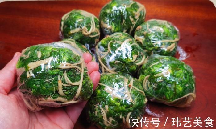 冬天，遇见此菜别手软，一次多囤点，放冰箱冻起来，过阵子就少了