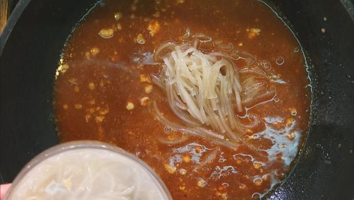 【养生厨房】今日菜谱——苦苦菜炒焖子