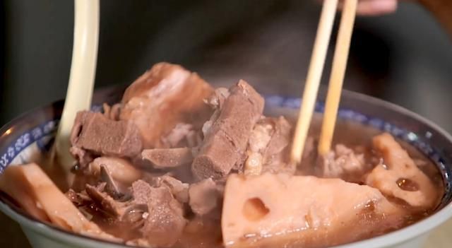 沒吃飯慎入!趙露思韓庚美食口味曝光,這部片子看得人回味無窮