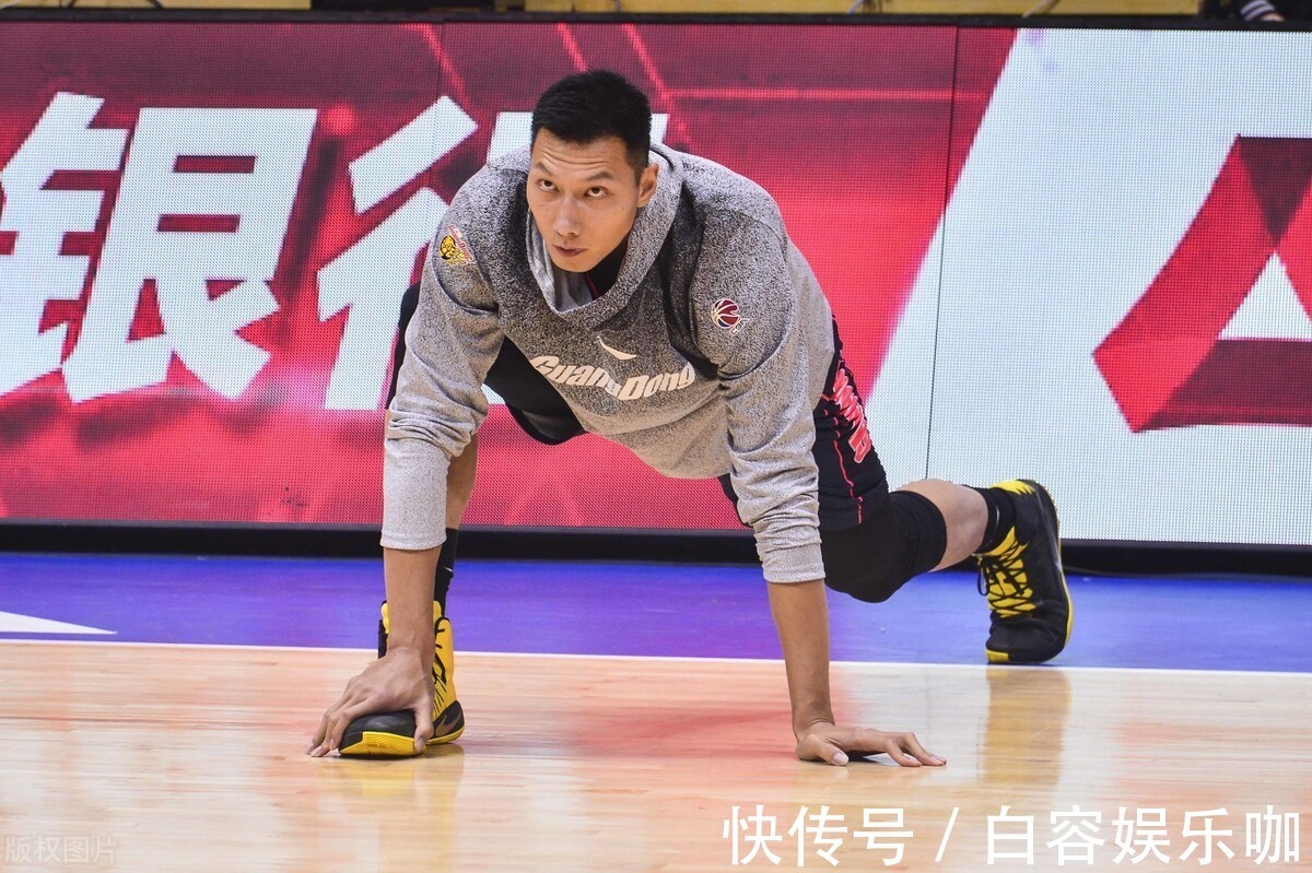 中国篮协|中国篮协再度官宣!易建联突收坏消息,男篮一哥或告别中国男篮