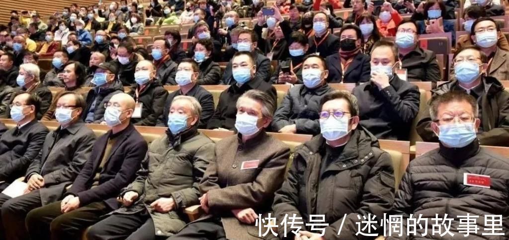 小学生#最“丑”的字获特等奖,网友:一个敢颁,一个敢领!