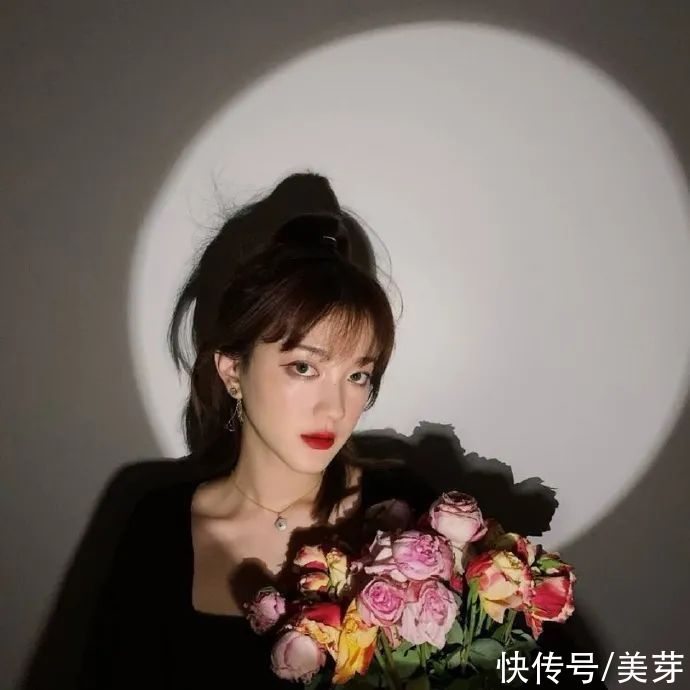 今年的七月是夏日迟迟 树影流动|今日头像 | 树影