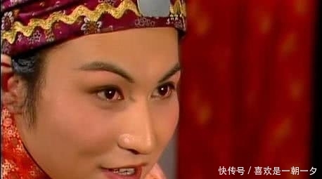 贾蓉巴不得秦可卿快死,他轻轻三句话,就让秦氏失去生存勇气