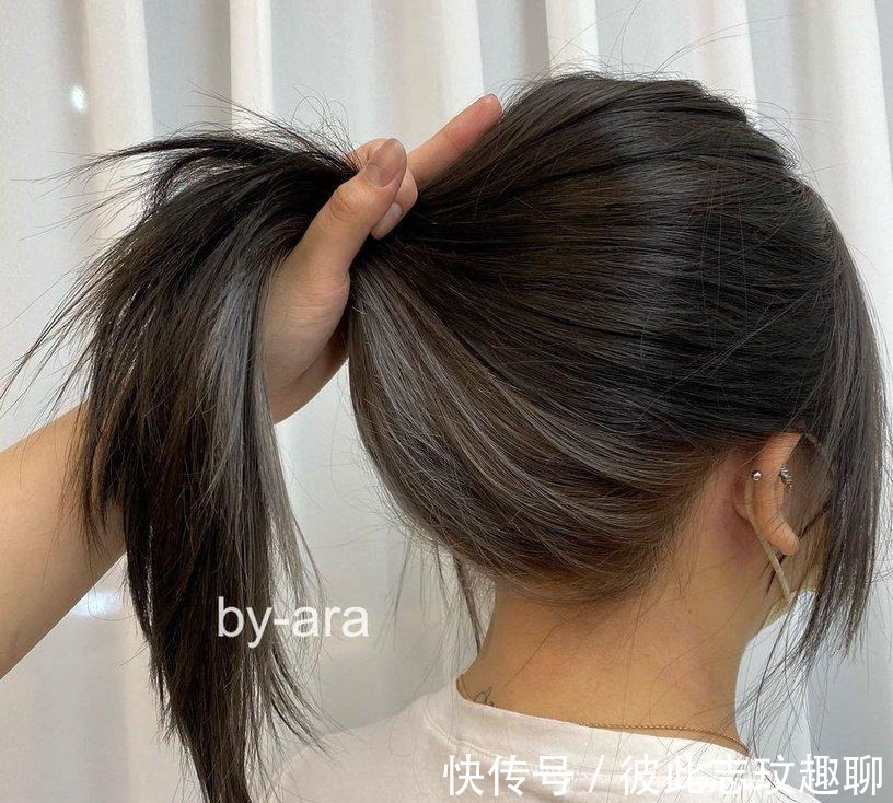 卷度|这4款初秋发型在韩国爆红,内层挑染显脸小,一刀切更性感有个性