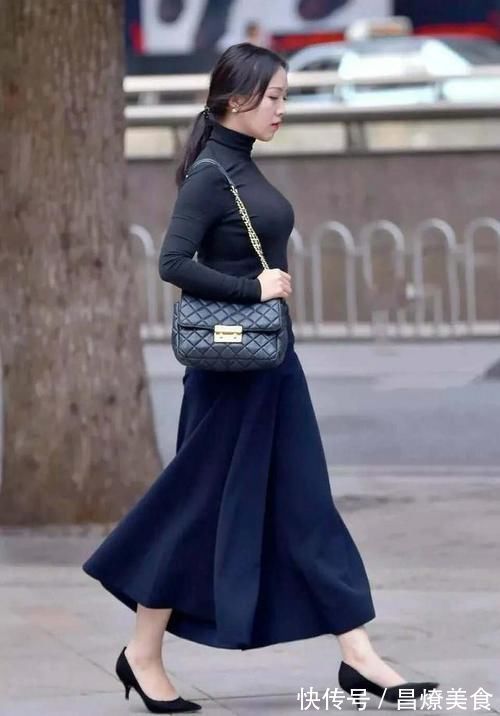 秋季 秋季高冷范的搭配,阔腿裤穿出了裙装的美,美的高雅有气势