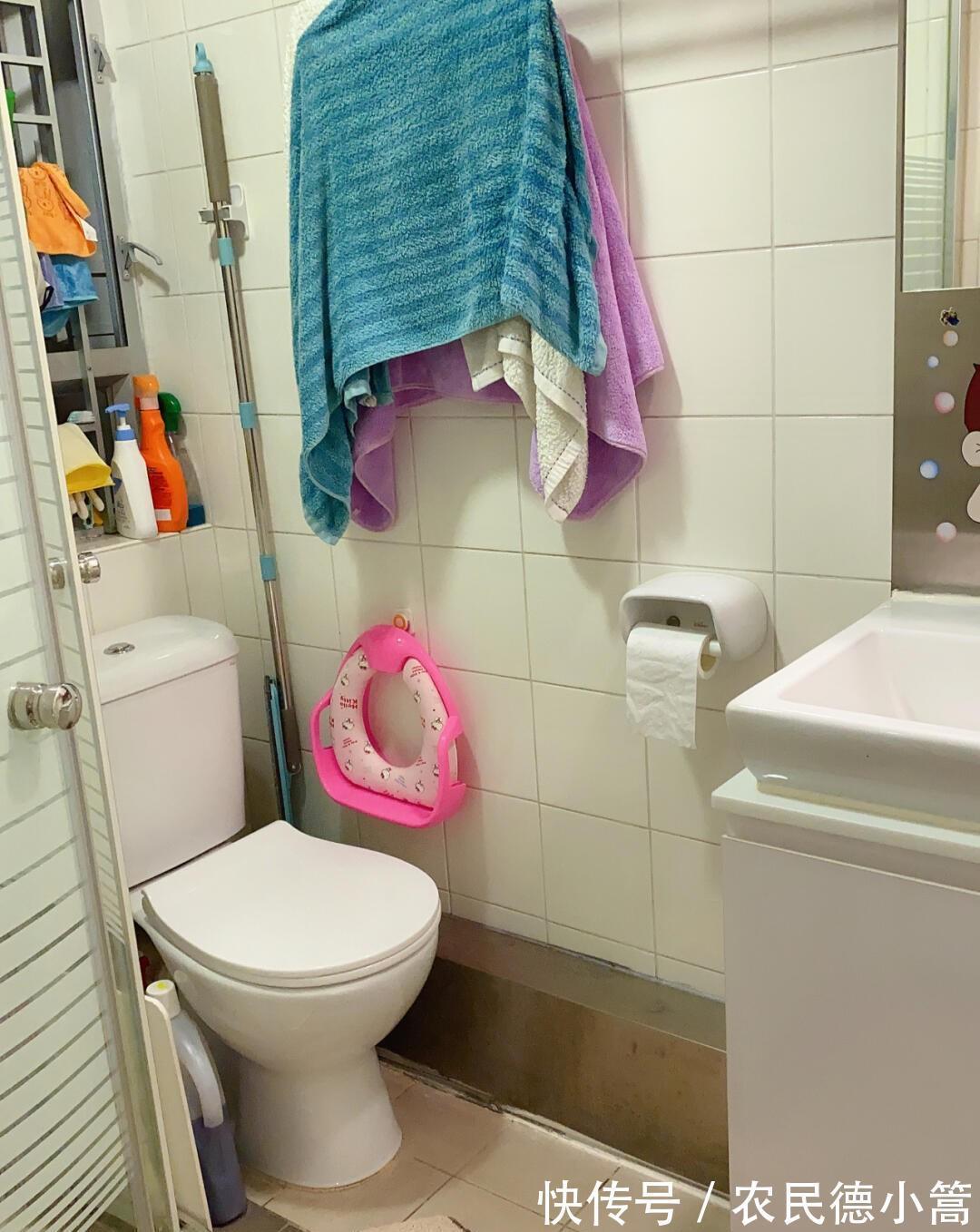 拖床|香港夫妇54㎡蜗居生活，沙发离电视不足一米，却温馨得令人羡慕