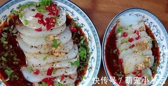 最近我家隔天就吃一次它,不用上锅熬,搅一搅放碗中一蒸,冰凉Q弹