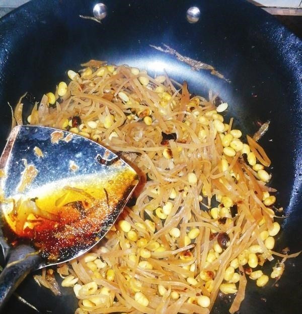 脐色|咳嗽最怕这个菜,一碗5元,隔三差五吃一次,让你一整年不咳嗽!