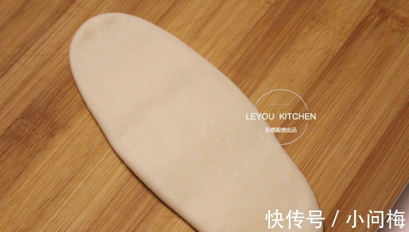 馅料|每年中秋都会做的月饼,咬一口,满手满嘴都是酥皮,比买的还香