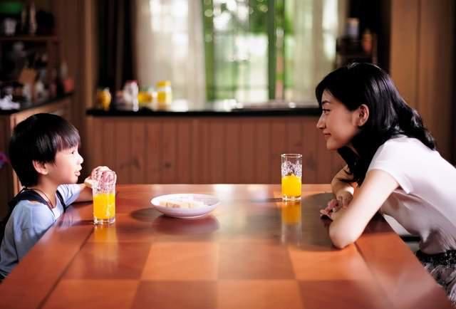 孩子|一个女人究竟过得好不好，看她孩子就能知晓一二，王艳就是个典型