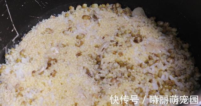 白米饭|糖友不能吃大米？营养师：学会这个小窍门，吃大米也不升糖