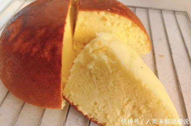 你别瞎捣鼓面粉了!照这个方子做的电饭锅蛋糕,才能称霸朋友圈