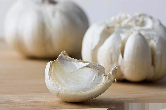 排毒养颜|大蒜与“它”是天生一对,男性若是常吃,会有3大“可喜”的变化