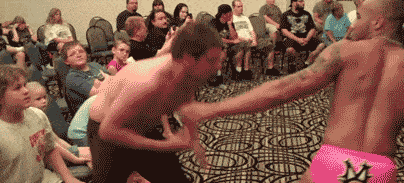 |搞笑动图:妹子,你这是相亲成功了吗?