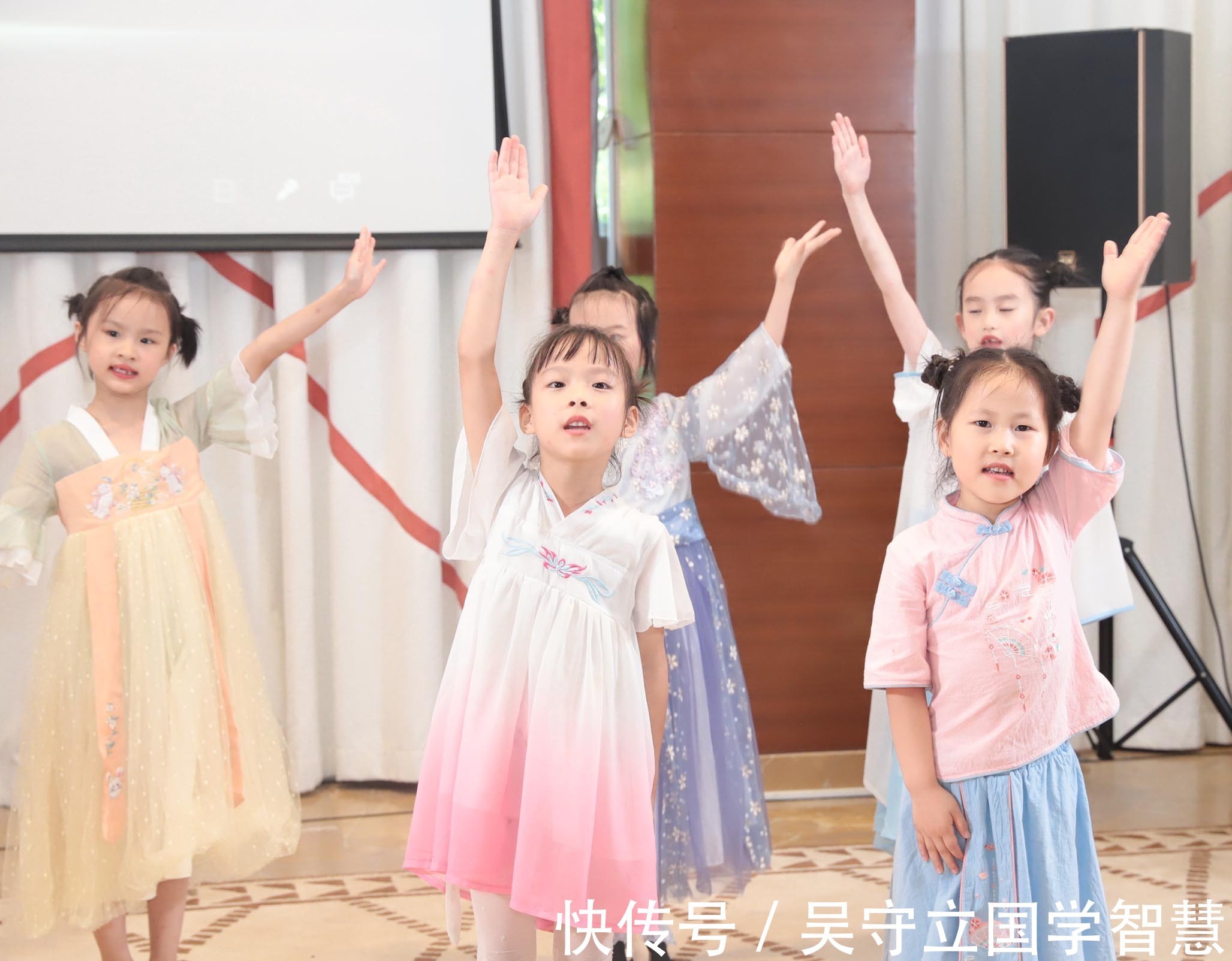 动词|4招增强孩子表达能力,天第书院:家长要用行为做最佳的聆听者