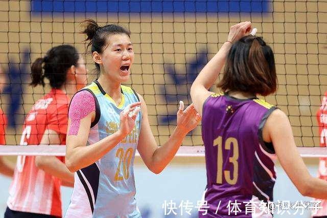 中国女排|有人认为女排姑娘比赛时化妆是歪风邪气,这个说法对吗?荒谬!