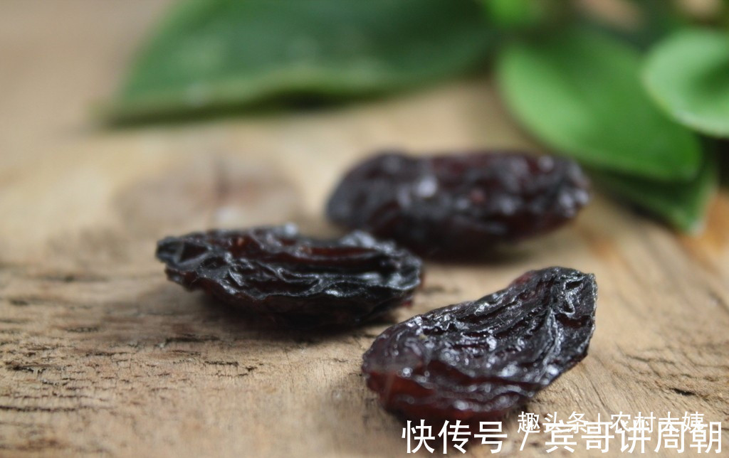 子宫|女性常吃此物,排出子宫毒素污血,远离妇科病,50岁不显老