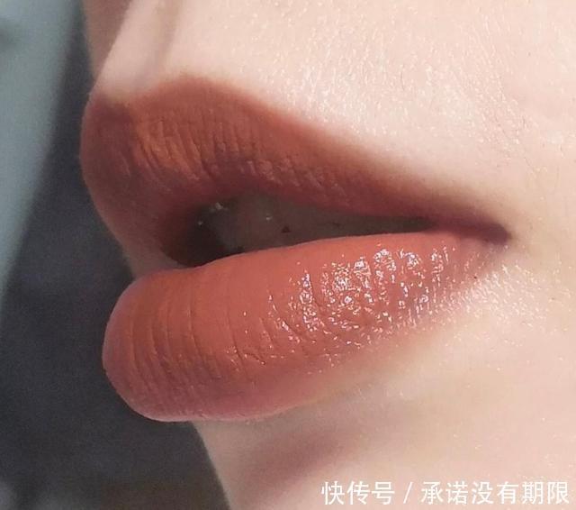 一看就是“直男癌”的四只口红，别再让男友送了，显黑太难看！