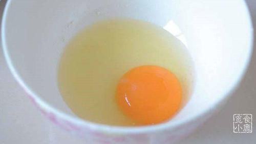 松软可口的蛋糕，您用心也能做好，软绵绵的口感，每一口都幸福