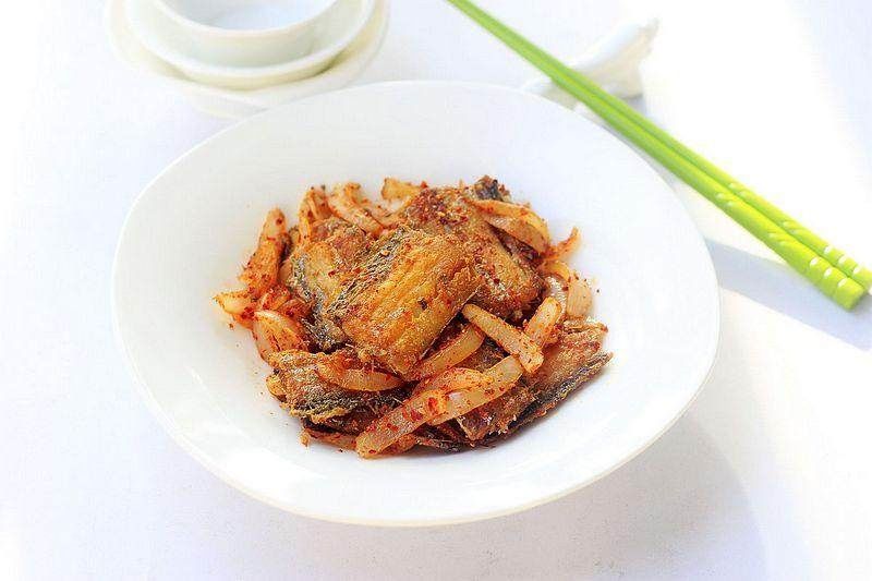 常吃|肉多刺少的这种鱼,要常吃, 降压又暖胃,做好了全家都能吃