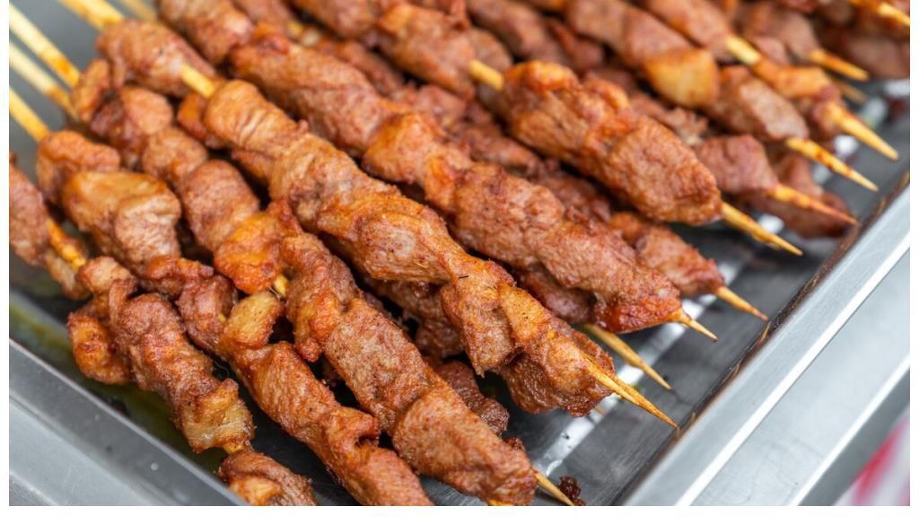 确诊|29岁男子确诊胃癌，半年后离世，提醒：4种食物少吃，伤胃不浅