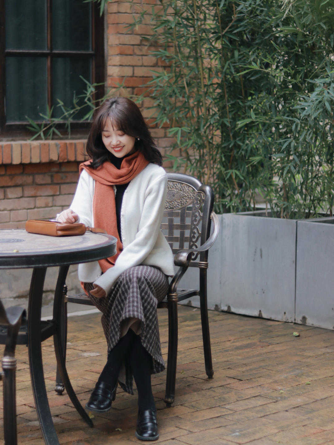 衣服|秋冬衣服别乱买,这几款才是时尚新宠,轻松穿出高级感