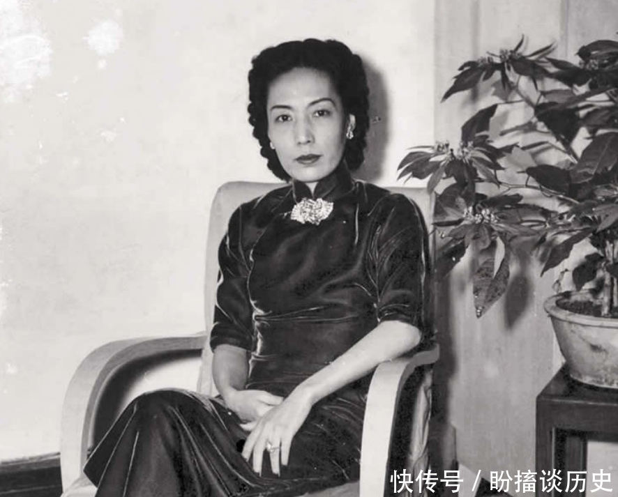 美女|民国第一美女孟小冬:18岁嫁梅兰芳成妻,45岁嫁杜月笙为妾!