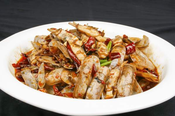 炒蛏子，到底要不要焯水分享正确做法，肉质鲜嫩可口，还没沙子