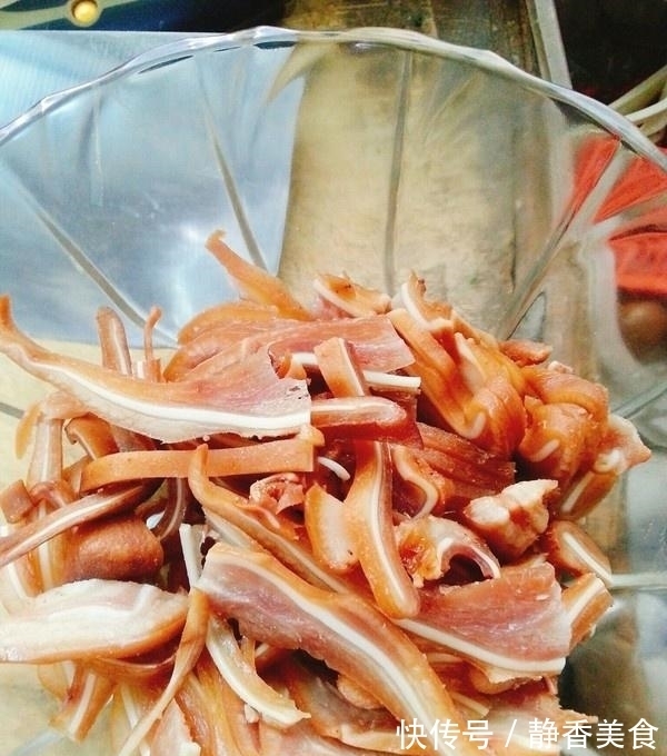 丰泽|猪身上这个部位凉拌,爽口开胃又下酒,荤素搭配营养好,老公爱吃