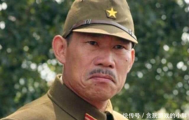 扫荡|日本鬼子进村扫荡，抬头看见一墓碑，恭敬地磕了个响头后撤走