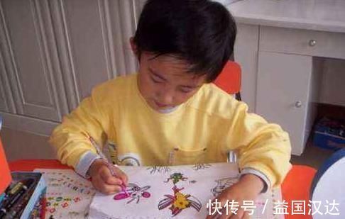 鬼点子|老师让画自家宠物,5岁儿子画完却被批评,宝妈拿出照片老师无语