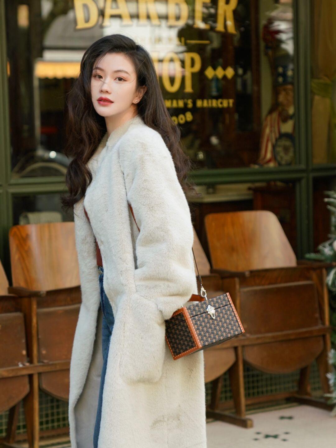 大衣 冬天只会穿黑白棕?试一试牛油果的配色,让你美翻这个冬季!