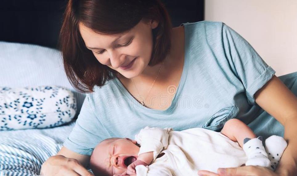 断奶|母乳不够,现在是断奶的时候,当断不断孩子更能哭